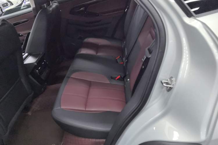 Used Land Rover Range Evoque 2023 Aurora L 249 PS Luxury Edition Left Rear Seat