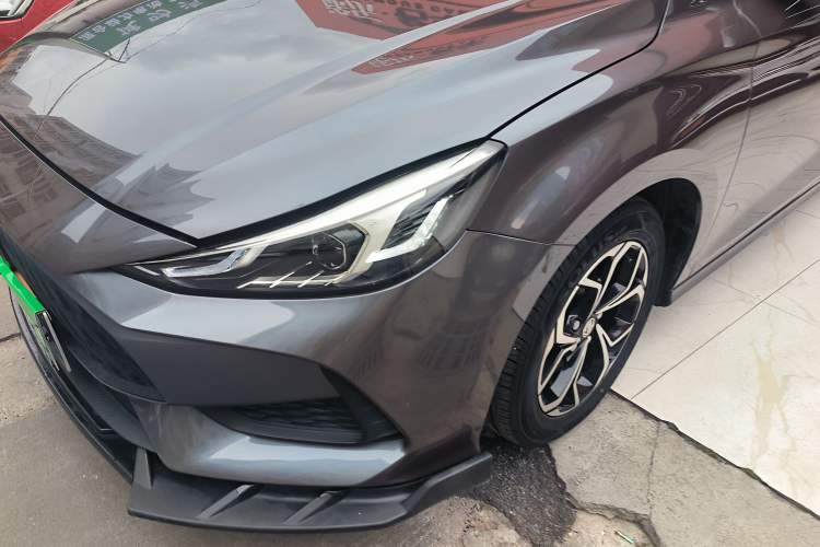 Used MG 5 2022 180 DVVT CVT Youth Luxury Edition
