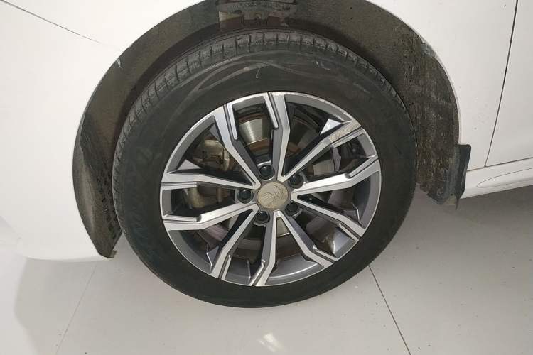 Used BYD Song MAX 2019 1.5T Automatic Smart Connect Ruiyi Sunroof Version 6 Seats China VI Standard