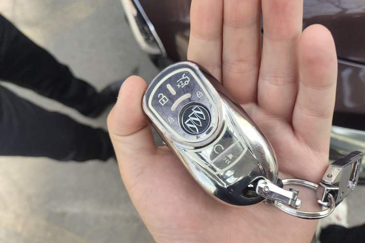 Used Buick LaCrosse 2016 20T Elite Edition Vehicle Key