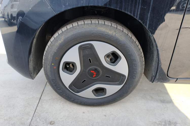 Used Wuling Zhiguang New Energy 2025 Model 305km Ambitious Edition