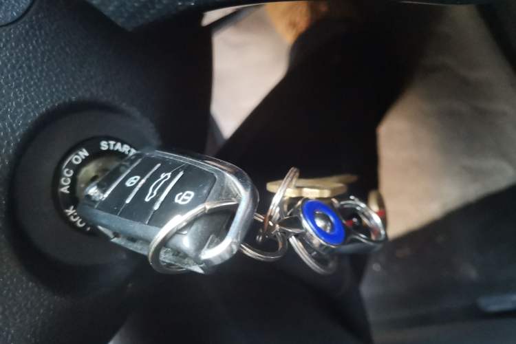 Used JAC Refine S3 2017 1.6L Manual Smart Connectivity Model