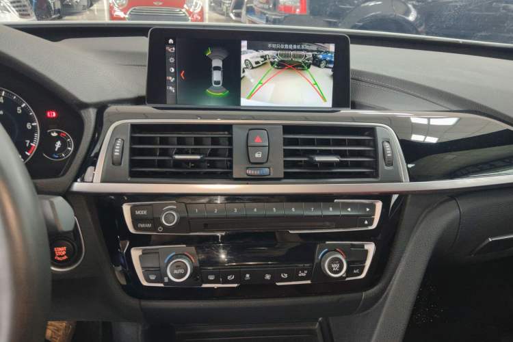 Used BMW 3 Series GT 2019 320i M Sport Night Edition Audio And AC Panel