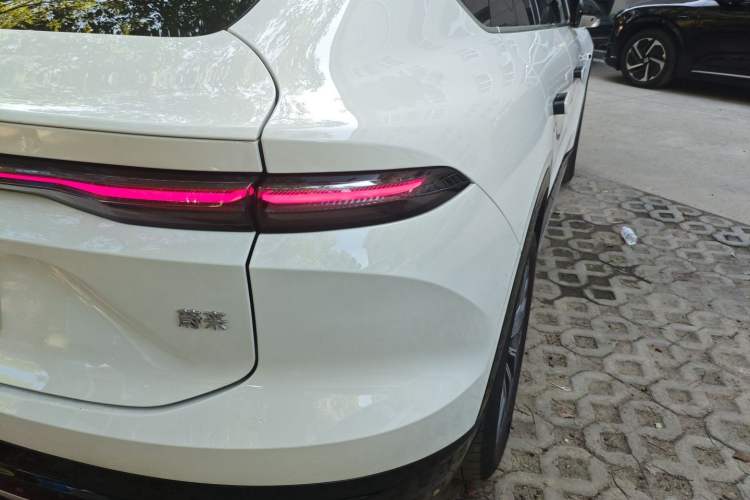 Used Nio EC6 2025 75 kWh
