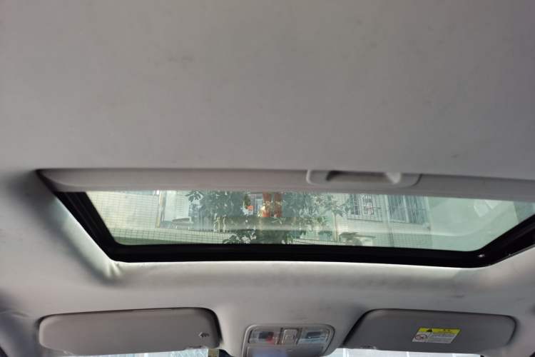 Used CHANGAN KAICHENG Oushang A600 2016 1.5L Manual Luxury 6-Seater
