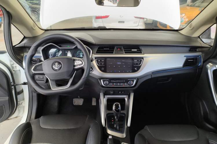 Used Livan Maple 30X 2020 Style Edition
