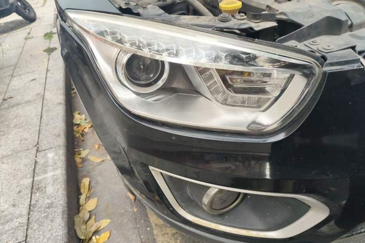 Used Bestune X80 2013 2.0L automatic comfort version