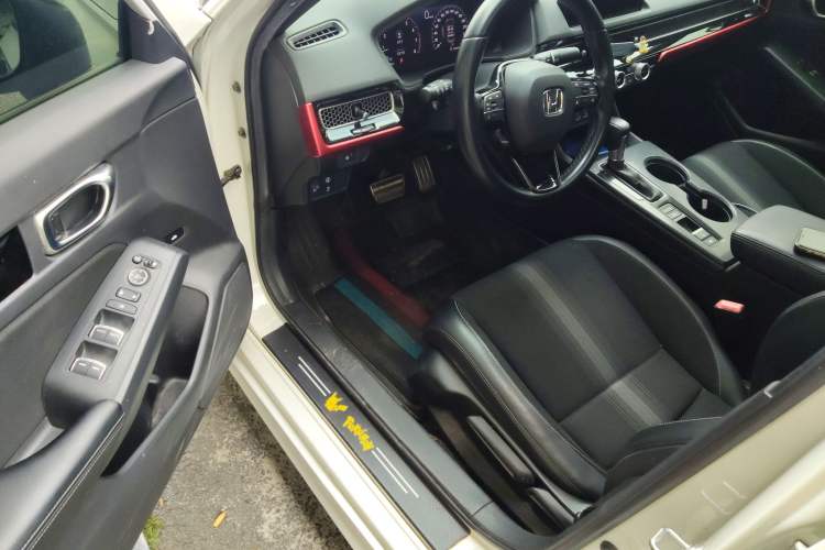 Used Honda Civic 2022 240TURBO CVT Dynamic Edition Driver Seat