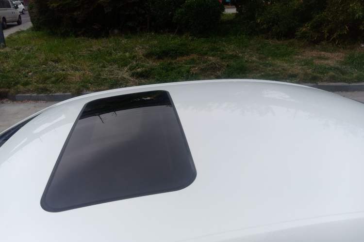 Used Roewe i5 2020 1.5L Automatic 4G Connect Luxury Flagship Edition