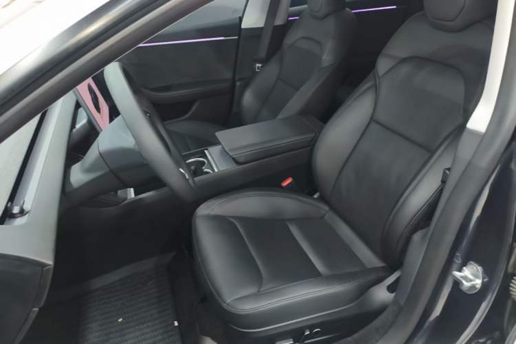 Used Tesla Model 3 2023 Long-Range All-Wheel-Drive Version

