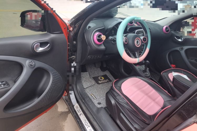 Used smart forfour 2018 1.0L 52kW Passion Edition Driver Seat