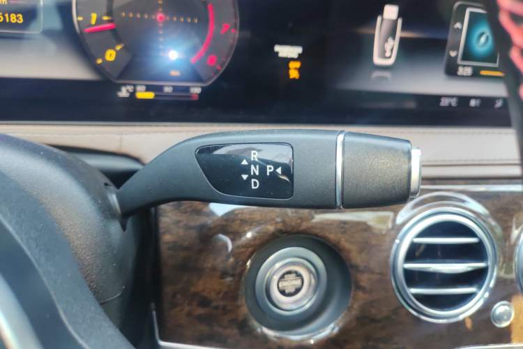 Used Mercedes-Benz S-Class 2019 S 320 L Gear Lever