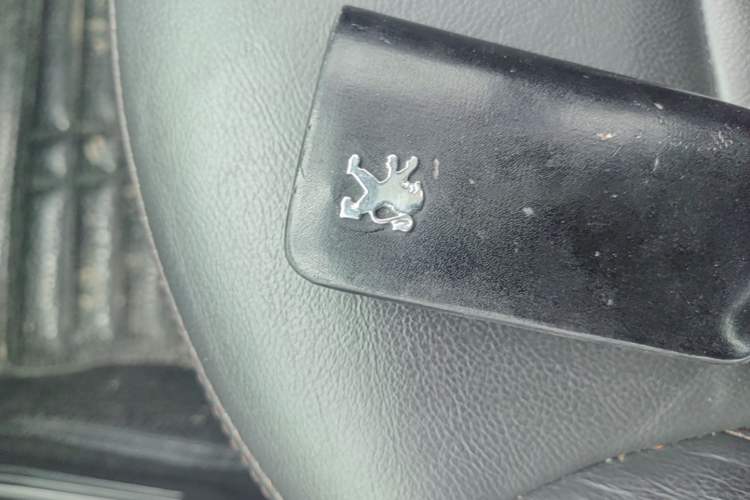 Used Peugeot 2008 2014 1.6L Automatic Navigation Edition