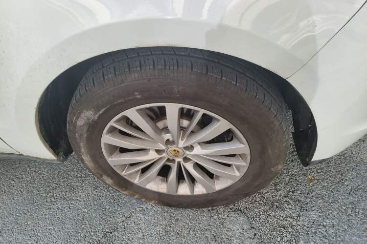 Used Zotye SR9 2017 2.0T Automatic Ultimate Light Edition
