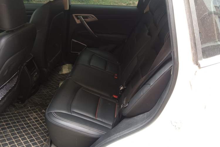 Used Geely Auto Emgrand X7 Sport 2020 1.8TD DCT Two-Wheel Drive Smart Connect 4G-Enabled Version