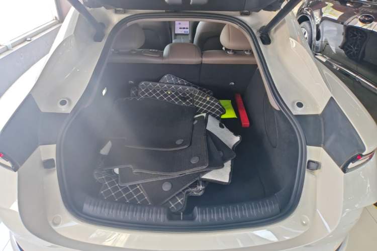 Used IM L6 2025 Ultra Model