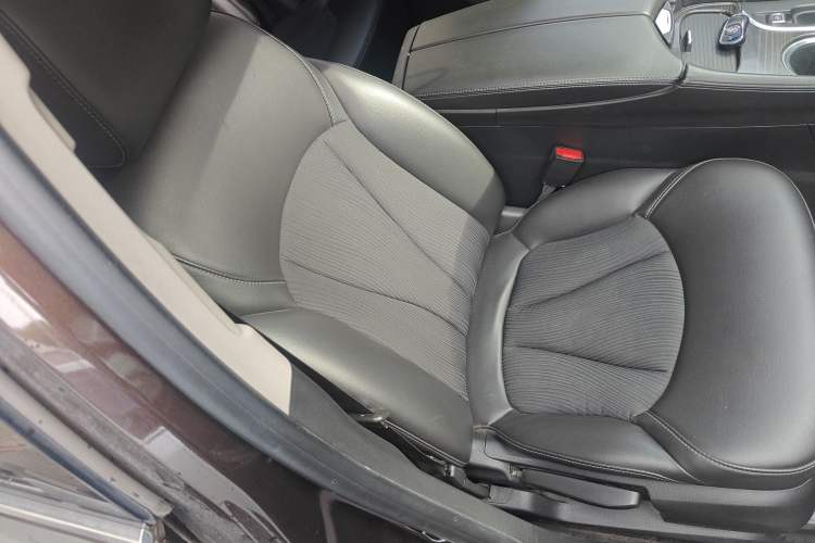 Used Buick Envision 2020 20T Two-Wheel Drive Leading Version