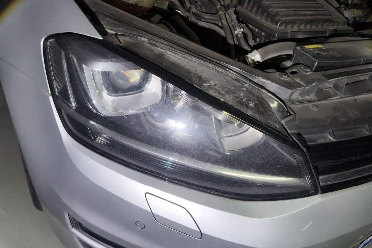 Used Volkswagen Golf 2015 1.4TSI Automatic Flagship Model
