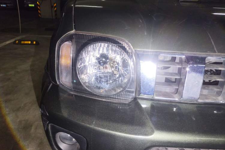 Used Suzuki Jimny 2015 1.3 AT JLX Right Front Headlight