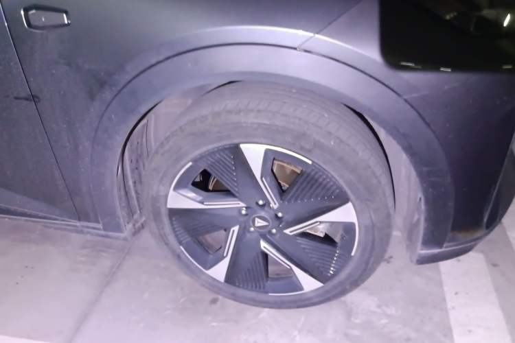 Used Deepal S07 2023 200Max Range-Extended Version
