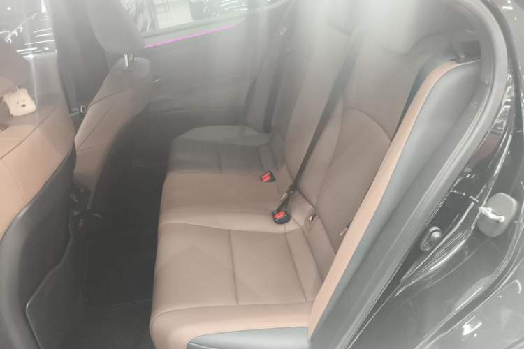 Used Lexus ES 2025 200 Premium Edition