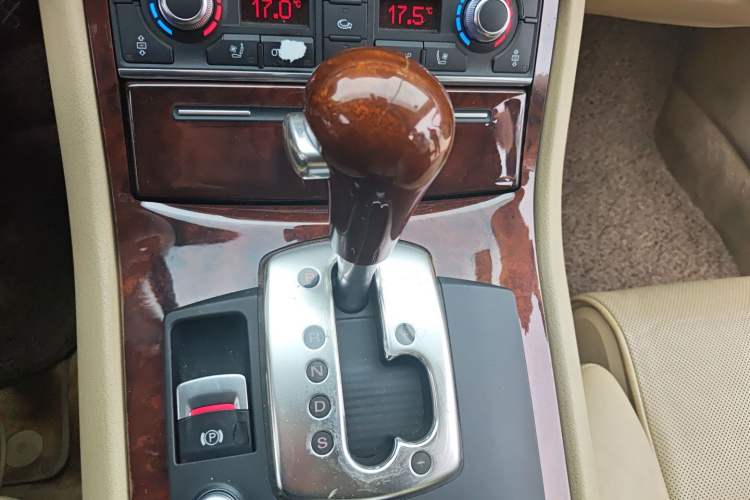 Used Audi A8 2007 A8L 3.2 FSI Luxury Model Gear Lever