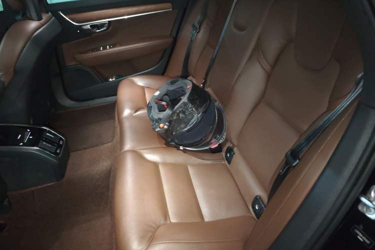 Used Volvo S90 2017 T5 Smart Luxury Edition