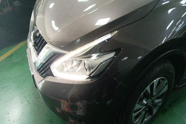 Used Nissan Murano 2019 2.5L XL Two-Wheel Drive Smart Connect Luxury Edition China VI Standard