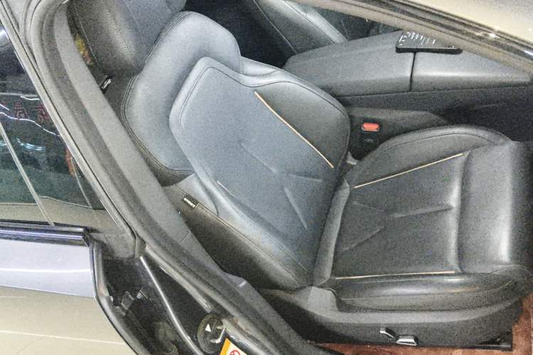 Used Deepal SL03 2022 1.5L 1200 Extended-Range Version Right Front Seat