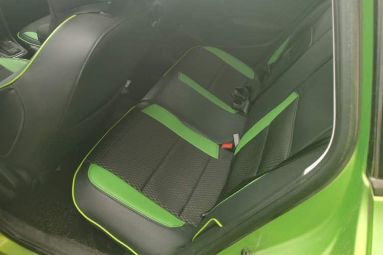 Used Volkswagen Polo 2014 1.6L Automatic Comfort Edition Interior 4