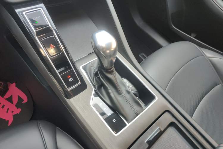 Used Roewe i5 2023 1.5L CVT Luxury Edition
