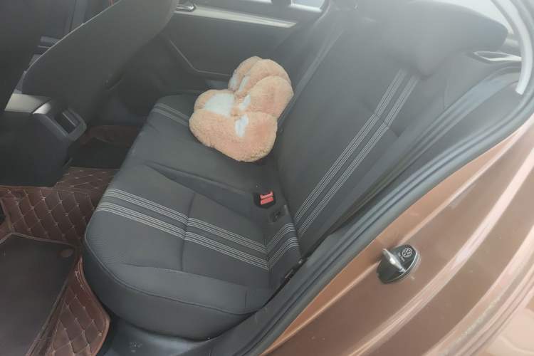 Used Volkswagen Lamando 2017 230TSI DSG Fashion Edition
