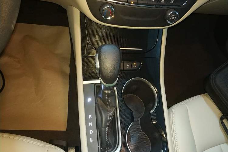 Used Buick Verano 2017 Sedan 15S Automatic Entry Model Gear Lever