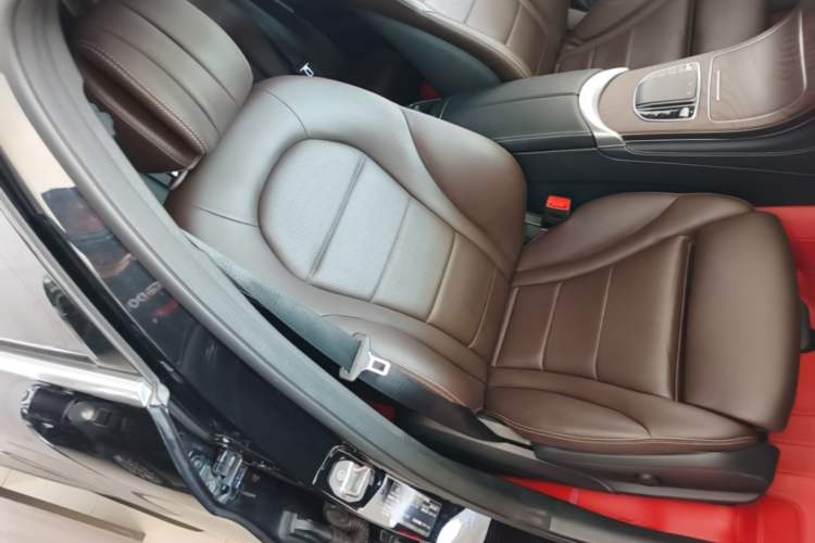 Used Mercedes-Benz GLC 2020 GLC 300 L 4MATIC Dynamic Edition
