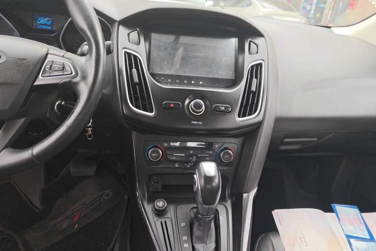 Used Ford Focus 2015 Sedan 1.6L Automatic Trend Model Audio And AC Panel