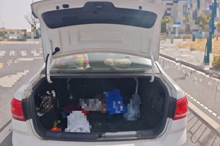 Used Volkswagen Lavida 2015 1.6L Manual Fashion Edition
