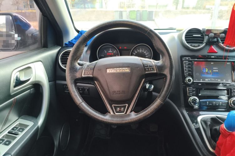 Used Haval H6 2014 Upgraded Model 2.0T Diesel Manual Two-Wheel Drive Elite Version