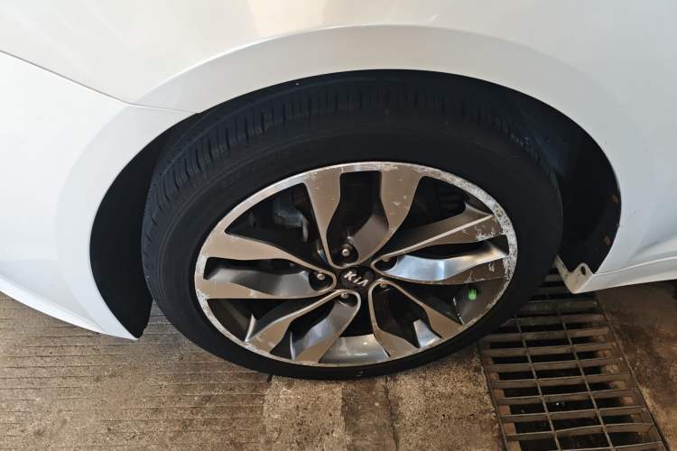 Used Kia K5 2014 2.0L Automatic LUXURY
