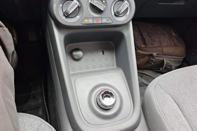 Used Wuling Hongguang New Energy 2024 All-Electric Model 300KM Standard Version