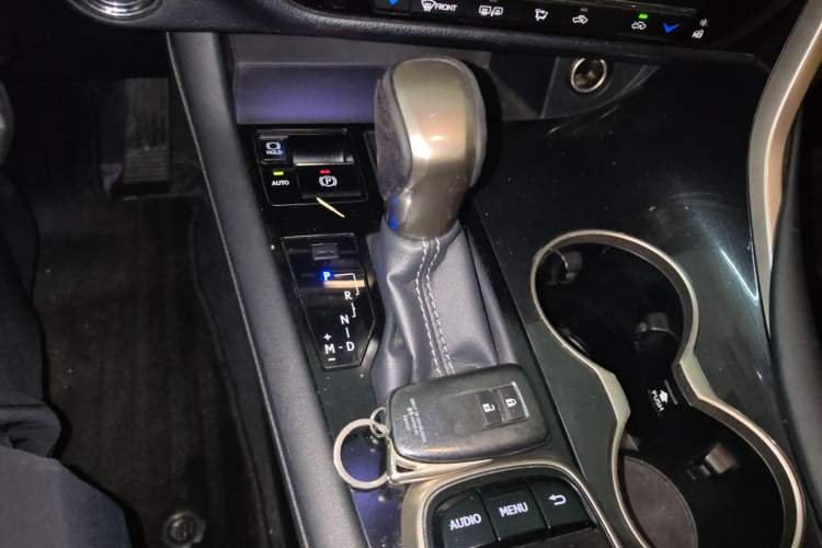 Used Lexus RX 2016 300 Two-Wheel Drive Elite Version China V Standard
