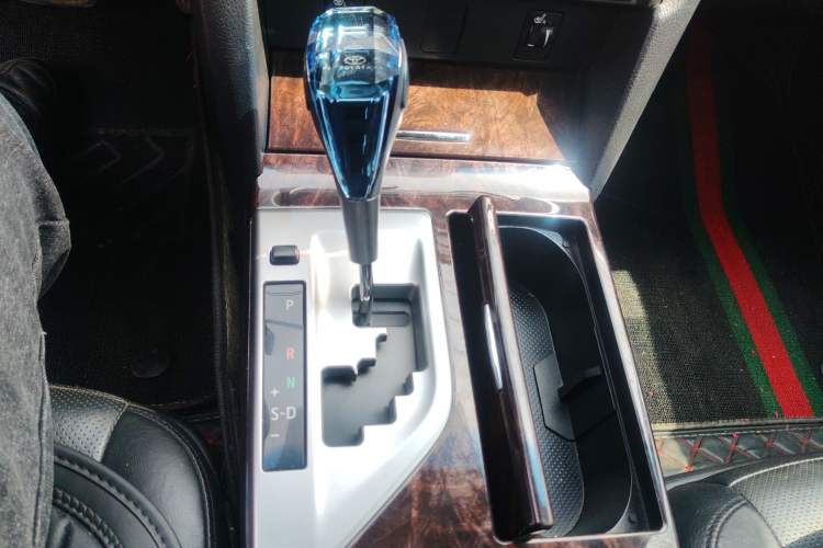 Used Toyota Camry 2015 2.5G Luxury Navigation Edition Gear Lever