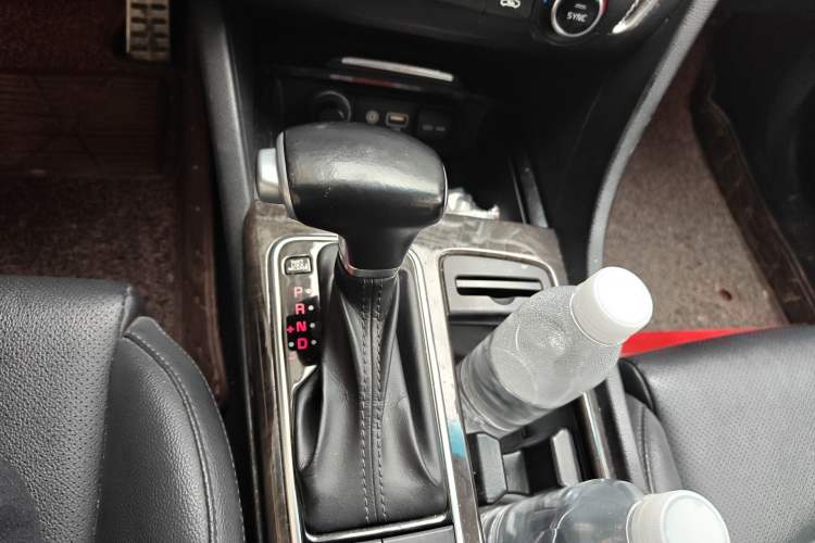 Used Kia K5 2016 1.6T Automatic LUX Gear Lever