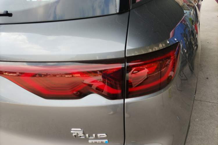 Used BYD Yuan UP 2025 Intelligent Driving Version 401 km Leading Edition