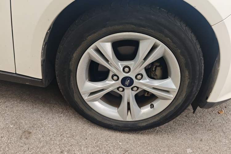 Used Ford Focus 2012 Hatchback 1.6L Automatic Fashion Edition
