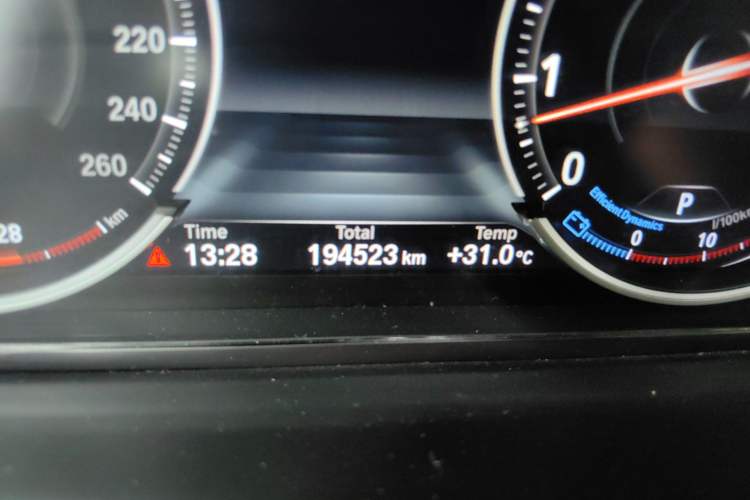 Used BMW 7 Series 2013 740Li xDrive Odometer Close Up