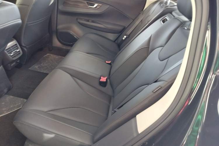 Used Hongqi E-QM5 2023 Revised Version Basic Travel Edition
