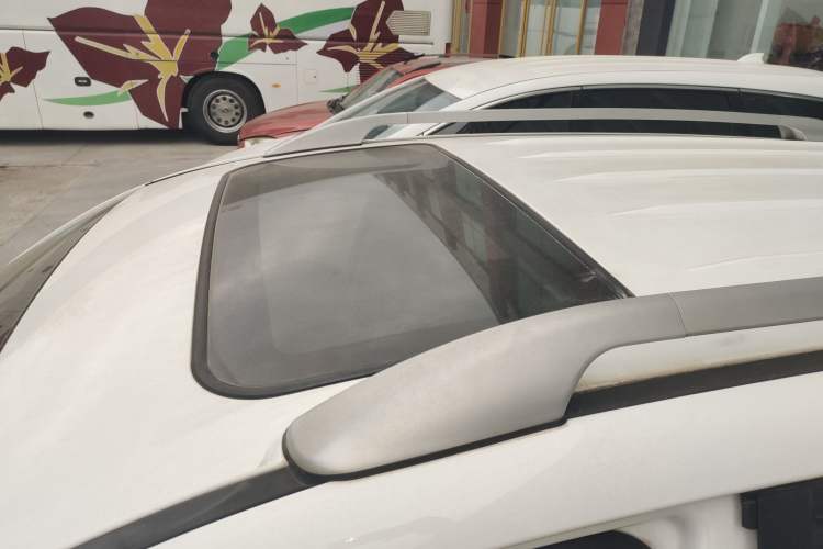 Used BYD Song 2016 GaiShi Edition 1.5TI Manual Elite Model Roof