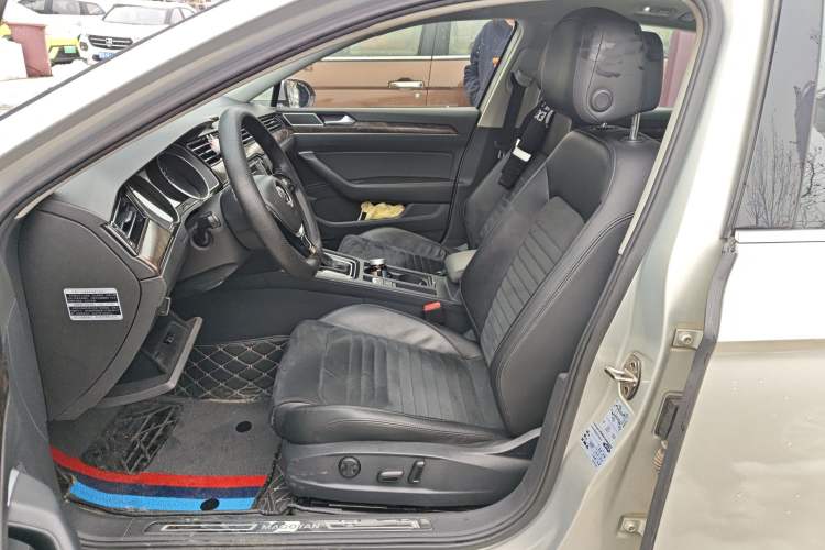 Used Volkswagen Magotan 2017 330TSI DSG Luxury Model