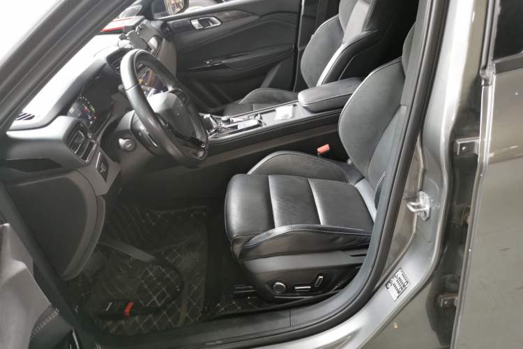 Used Lynk & Co 03 2022 2.0TD DCT JingPro Left Front Seat