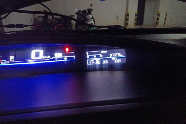 Used Honda Jade 2014 1.8L Automatic Comfort Elite Version 5 Seats
